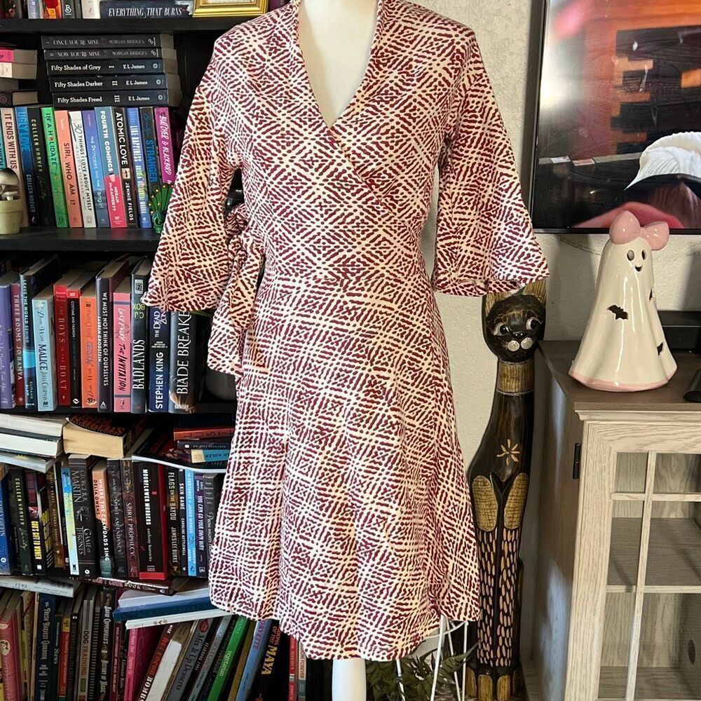 Betabrand size Small burgundy and off white kimono wrap dress Very stretchy NWT
